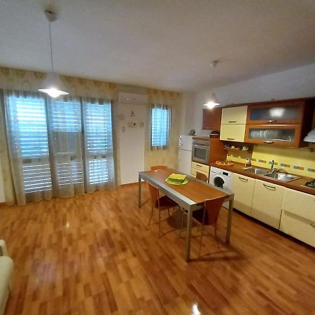 Casa vacanze Aci Trezza Aci Castello Exterior foto