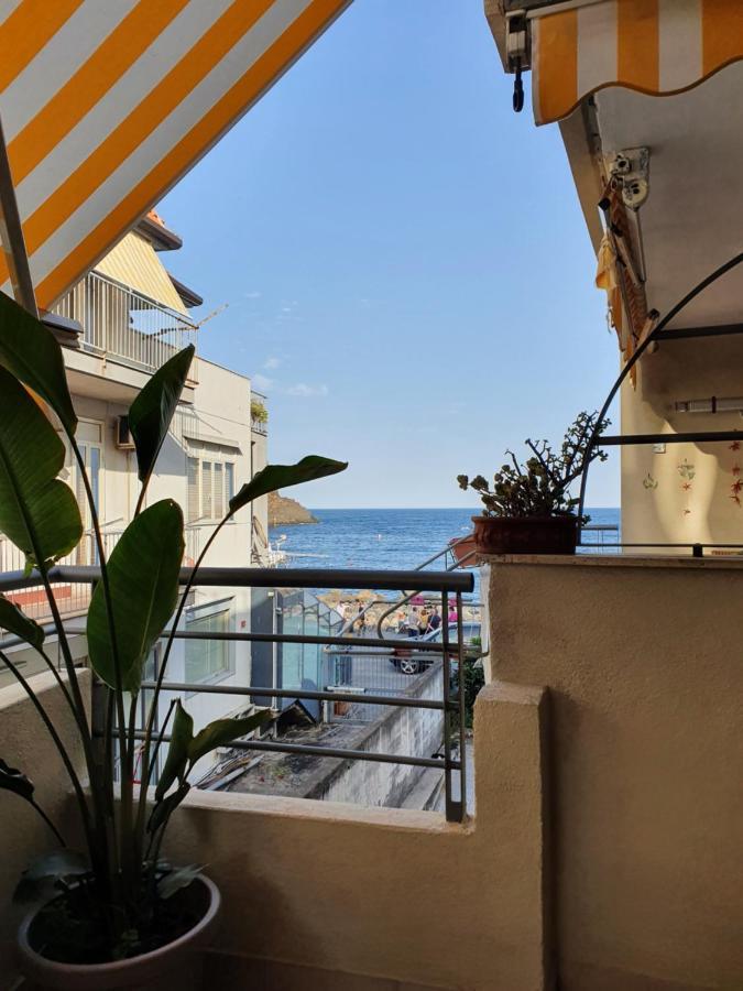Casa vacanze Aci Trezza Aci Castello Exterior foto